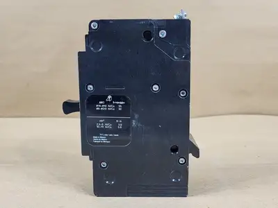 NEW SQUARE D EDB26100