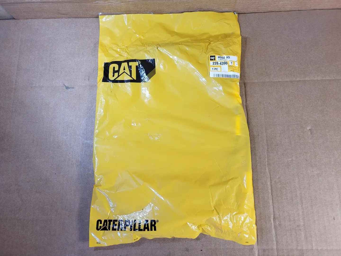 NEW CATERPILLAR 228-4390