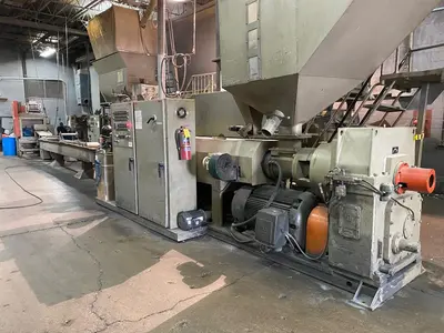 6″ NRM 30:1 Vented – Air Cooled – 400 HP Extruder