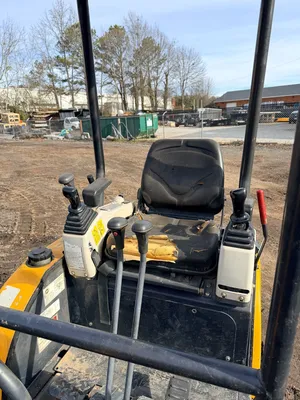 2018 KATO 17VXE Mini Excavators | Simonson Equipment (15)