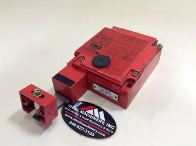 USED TELEMECANIQUE XCS-E