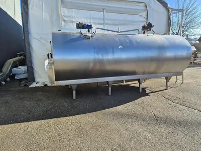 Paul Mueller Horizontal 2000 Gallon Tank