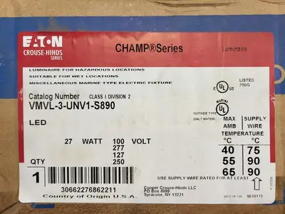 NEW CROUSE-HINDS VMVL-3-UNV1-S890
