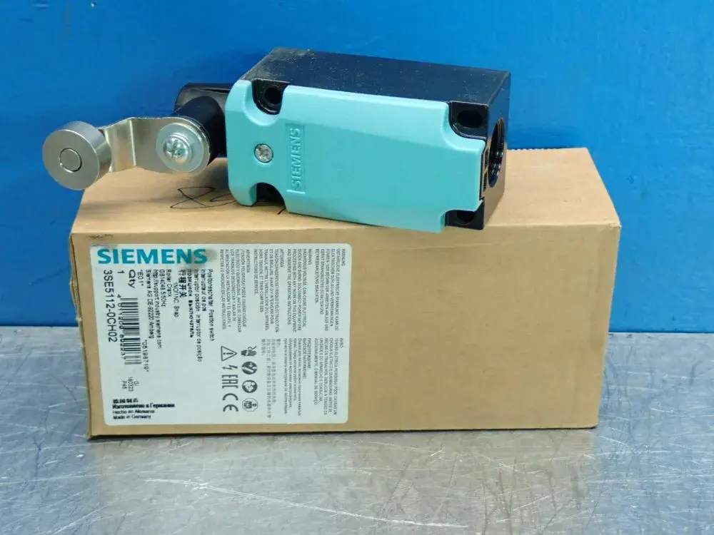 NEW SIEMENS 3SE51120CH02