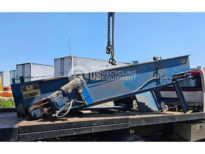 USED SELCO HV-615 CLOSED DOOR HORIZONTAL WITH CONVEYOR
