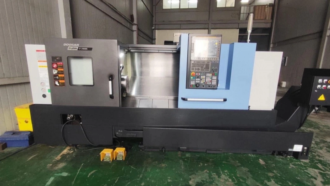 DOOSAN CNC Lathe, top condition, POA