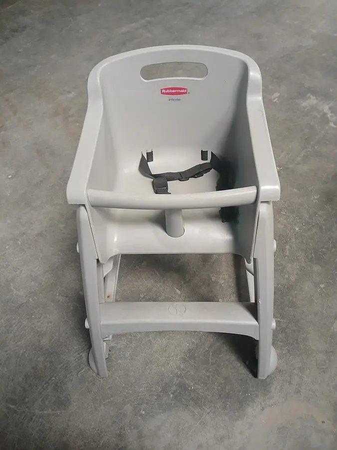 Rubbermaid Sturdy Chair