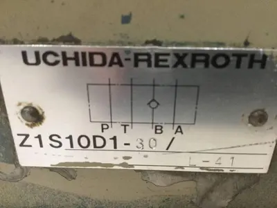 USED UCHIDA Z1S10D130