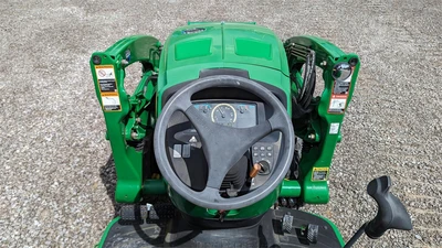 USED 2015 JOHN DEERE 3033R