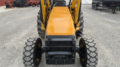 USED 2002 DEERE 110