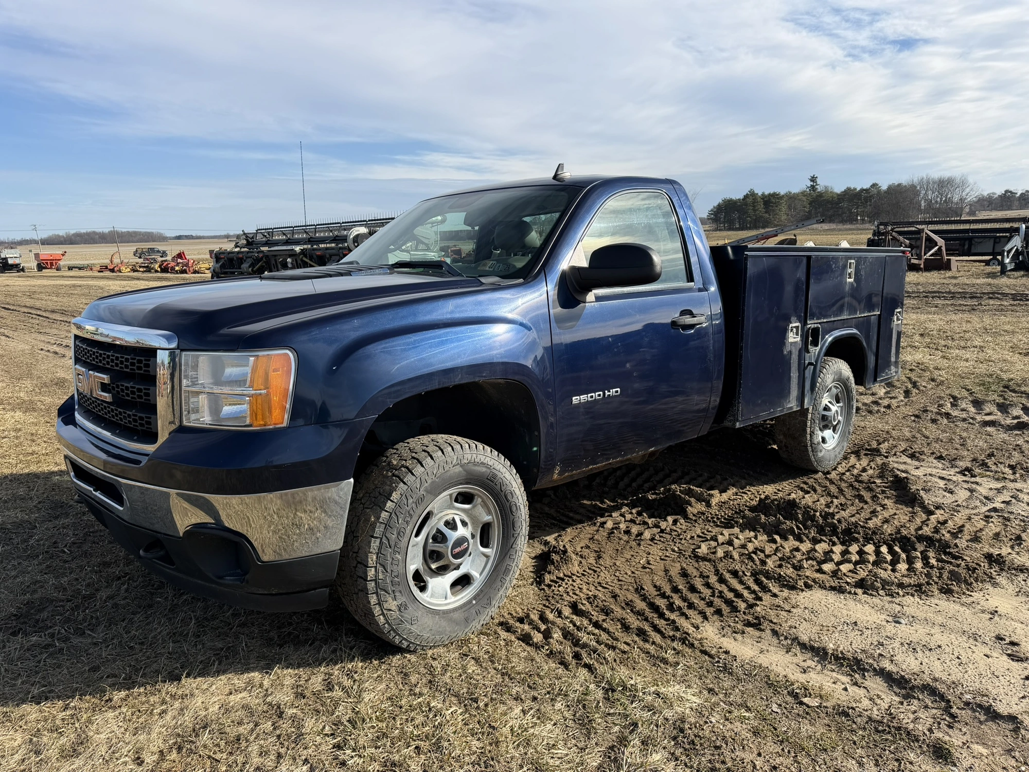 USED 2011 GMC 2500 HD