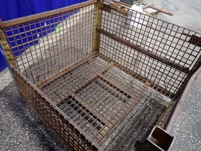 Ford 50 1/2" X 45 1/2" X 29" Wire Basket
