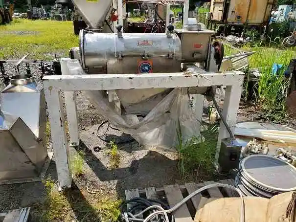 Used AZO E-650C Vibratory Screens New Jersey US | Phoenix Equipment Corp #176335