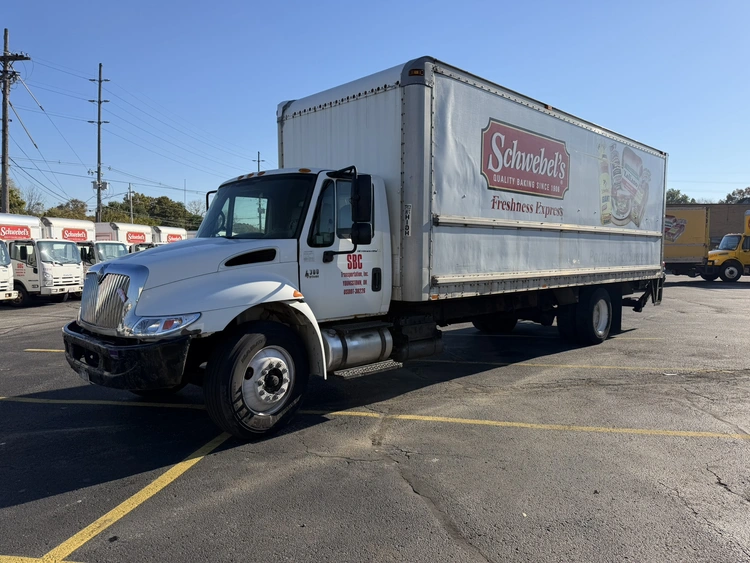 Used 2006 FREIGHTLINER 4300SBA4X2 Box trucks Ohio US | Miedema Asset Management Group #1578011