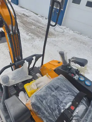 Future Mini Excavator (FT16P)