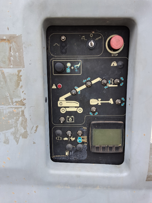 USED 2015 Genie S-85