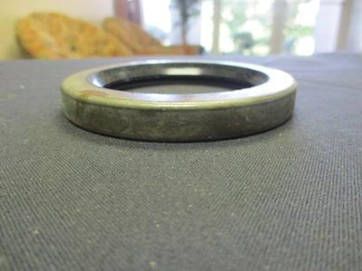 NEW National Oil Seals 43073S