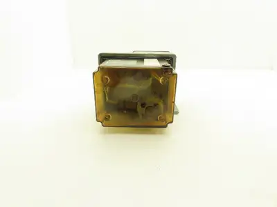 Showa LCB 4 Lubrication Oil Pump Machine Oiler 6L Tank 0.1 L/Min 200V