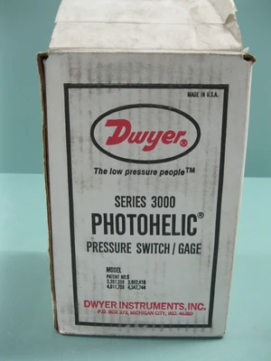 NEW Dwyer 3050