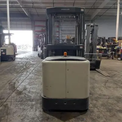 USED 2016 CROWN SP3510-30