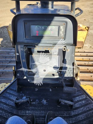 USED 2013 DEERE 700K LGP