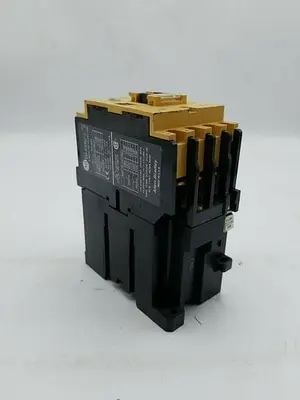 USED ALLEN-BRADLEY 100-A30NZ*3
