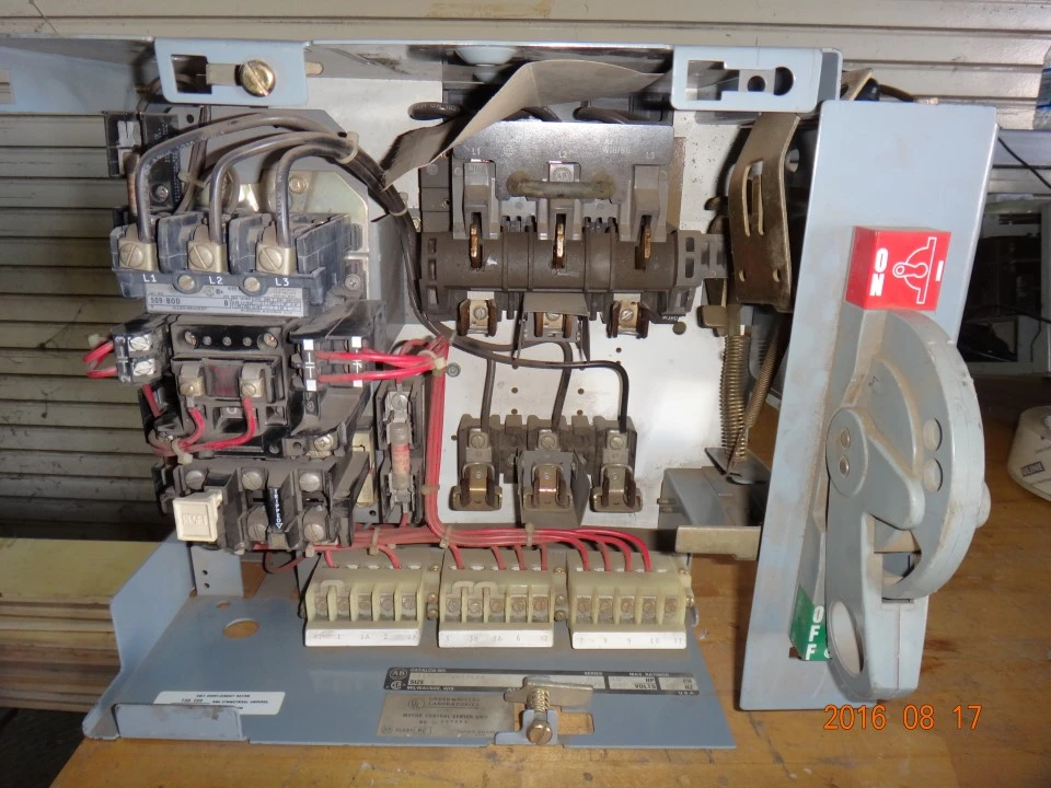 Allen Bradley Centerline 2100 size 1 Motor Control Center Bucket