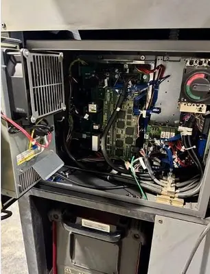 Used 2015 LINCOLN ELECTRIC AUTO-MATE 5 WITH FANUC ARC MATE 0IB ROBOTS AND R-30IB MATE CONTROL Robotic Welding Cells | Harbor Machinery Inc. #1283398