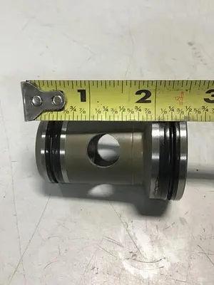 USED VICKERS 25-D10-30