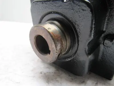 Winsmith E17MSFS5DR48C.75 5:1 Ratio 1750RPM 2.69Hp Input 350RPM Output Gear Box