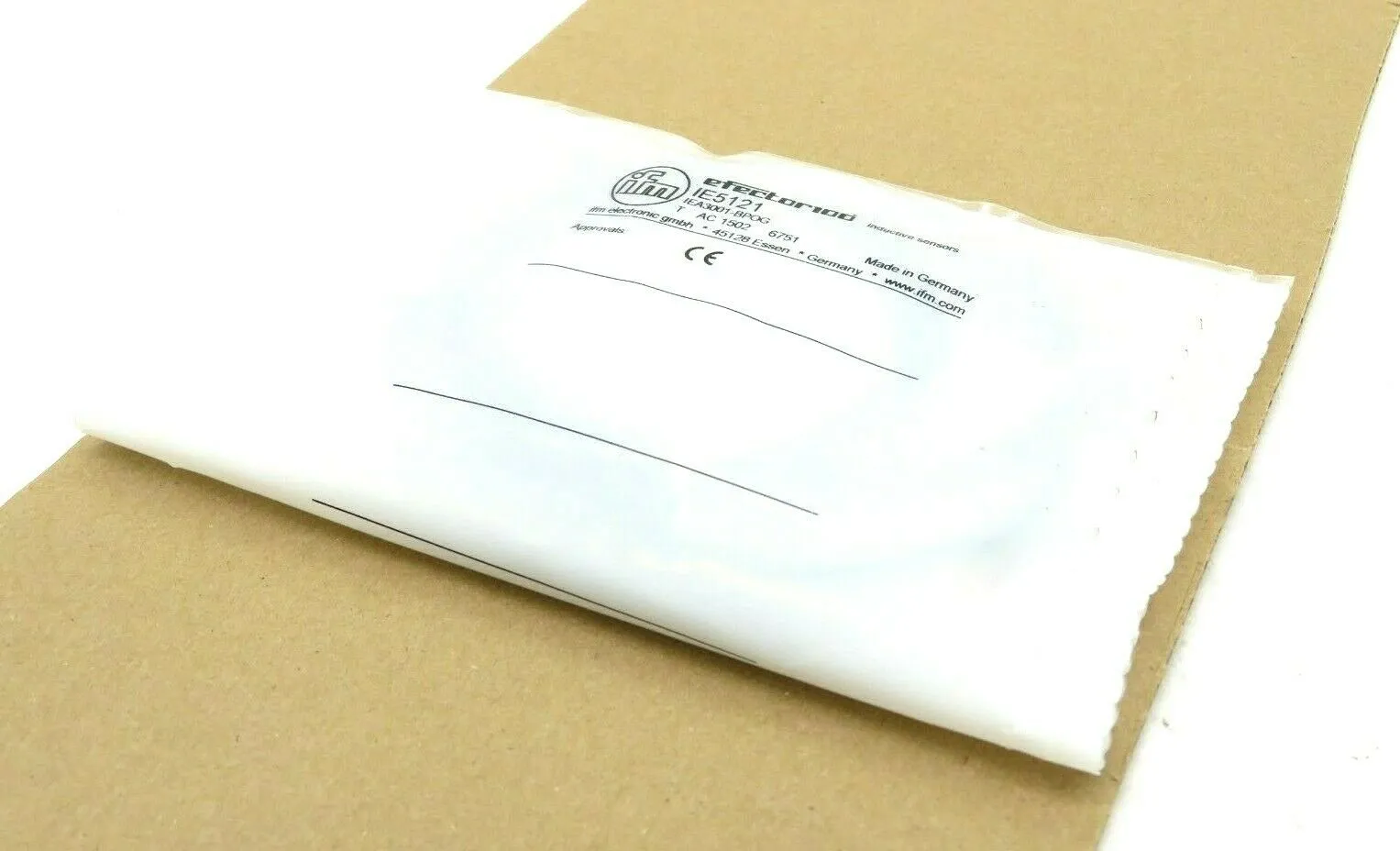 NEW EFECTOR IFM IEA3001-BPOG-IE5121 INDUCTIVE SENSOR IE5121 IEA3001BPOGIE5121