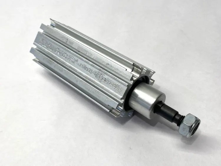 Used DESTACO 9530-2GL Clamps | Maverick Industrial Sales #1119904