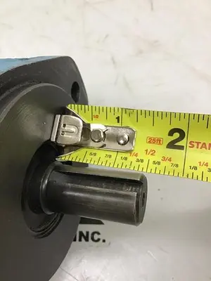 USED VICKERS V101P4P