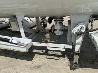 Used 1972 LUBBOCK _UNKNOWN_ Liquid Supply Trailers Indiana US | Lakeshore Equipment Sales #1546602