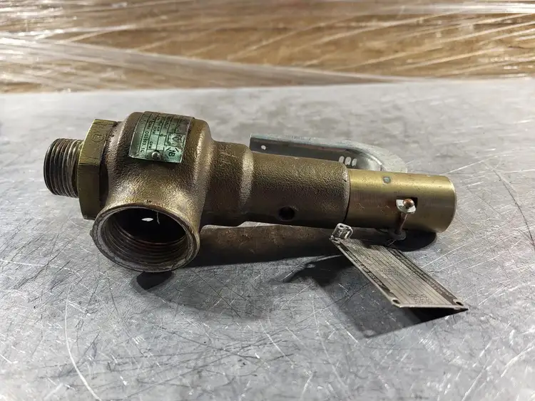 Used 2012 FARRIS 19KFEA240 Valves/Fittings British Columbia CA | Lenmark #256703