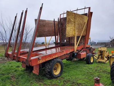 USED NEW HOLLAND 1048