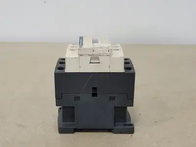USED TELEMECANIQUE LC1D18B7