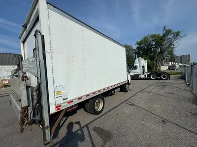 2020 HINO 195 Box Truck | Platinum Group (9)