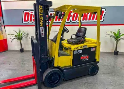 USED 2015 HYSTER E60XN