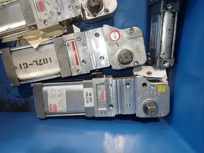 Used DESTACO 82M3N23006NL81 Clamps | HGR 24 #732117