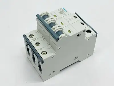 5SY6306-7 | Siemens  Miniature Circuit Breaker 3-Pole 6A 400V - New Other