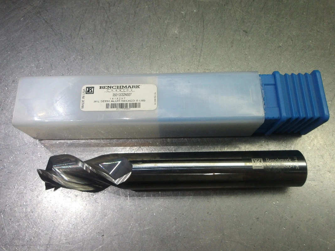 Benchmark 1" 3 Flute Carbide SQ Endmill 1" Shank 35010032NS07 (LOC2193A)