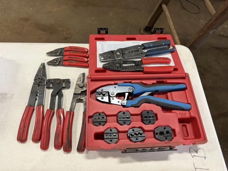 Used _UNKNOWN_ _UNKNOWN_ Wire Crimpers Michigan US | Miedema Asset Management Group #1372010