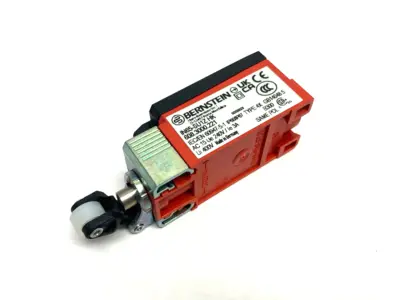 USED WARNER, BERNSTEIN ROLLER LIMIT SWITCH 240V