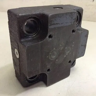 USED VICKERS CVCS25D1S210S19