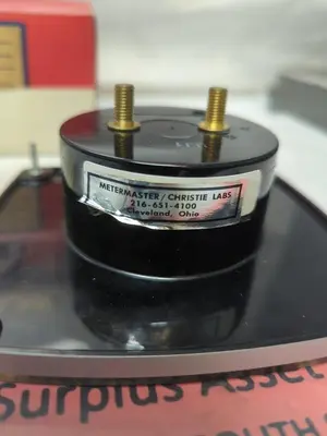 New | in-Stock MODUTEC 0-300V DC Voltmeters Ohio US | Surplus Asset Holdings #1227816