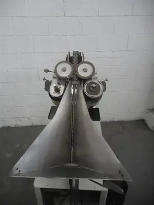 HARTNETT MODEL DELTA TABLET BRANDER
