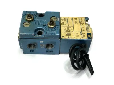 USED MAC VALVES PNEUMATIC SOLENOID VALVE 1/4" PORTS