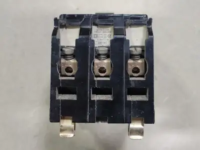 USED SQUARE D QO320