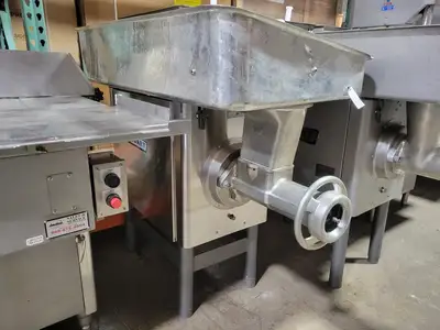 HOBART 4146 MEAT GRINDER 200 Volt 5 HP, 3 PHASE, FULLY REFURBISHED